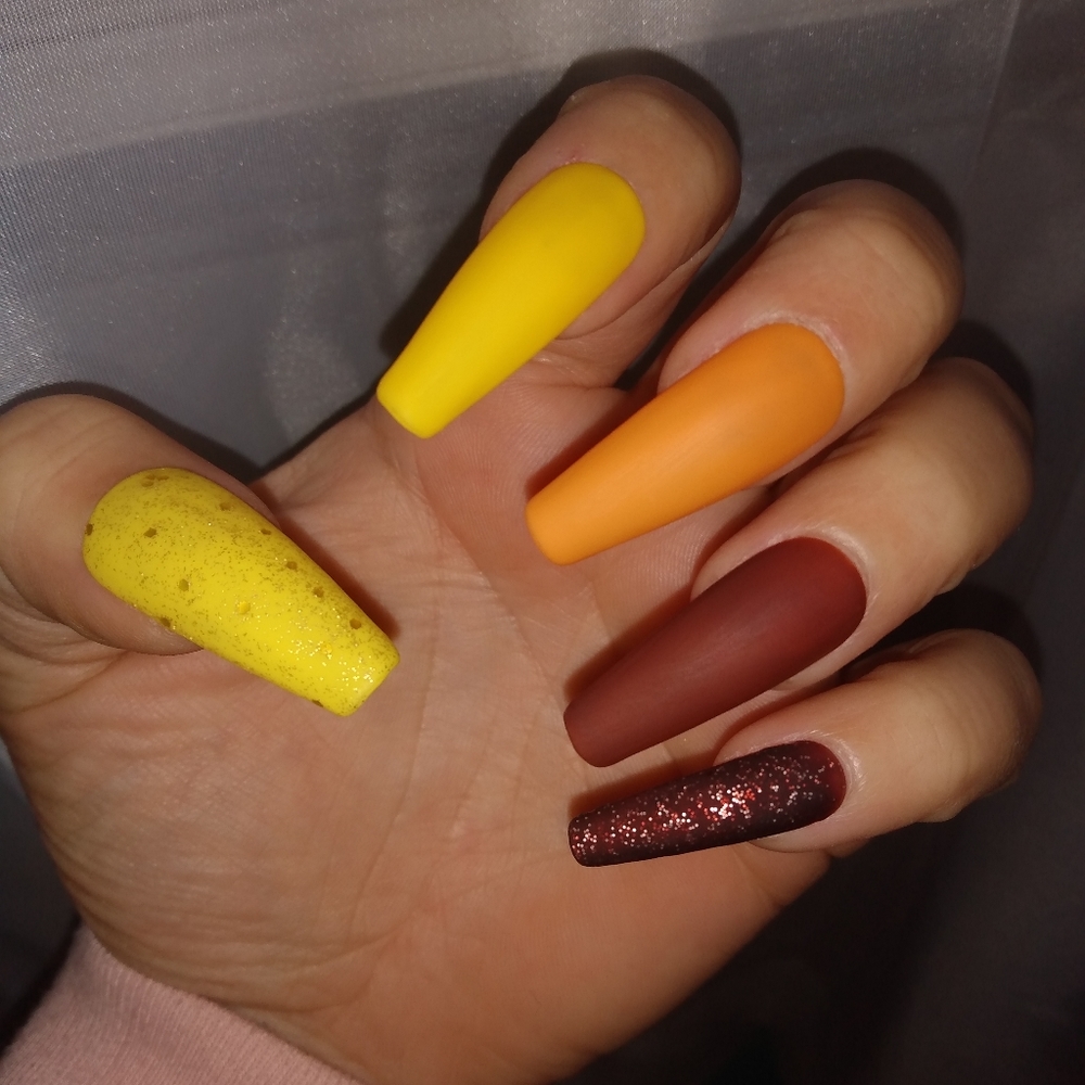 Sunflower vibes| press on nails